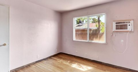 2585 Beaumont St, Sacramento, CA 95815 Photo