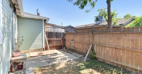 2585 Beaumont St, Sacramento, CA 95815 Photo