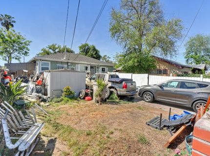 2585 Beaumont St, Sacramento, CA 95815 Photo