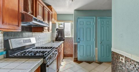 2585 Beaumont St, Sacramento, CA 95815 Photo