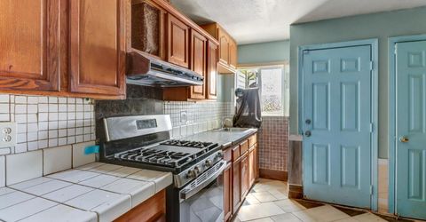 2585 Beaumont St, Sacramento, CA 95815 Photo