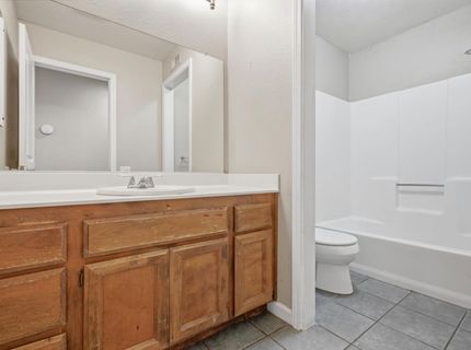 3008 Funston Dr, Sacramento, CA 95833 Photo