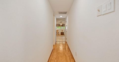 6411 18th Ave, Sacramento, CA 95820 Photo