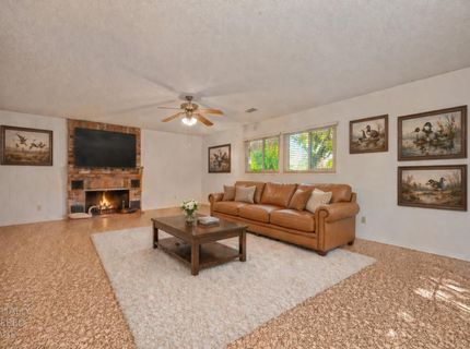 6411 18th Ave, Sacramento, CA 95820 Photo