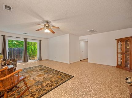 6411 18th Ave, Sacramento, CA 95820 Photo