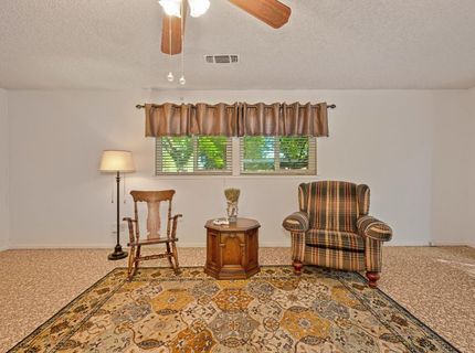 6411 18th Ave, Sacramento, CA 95820 Photo