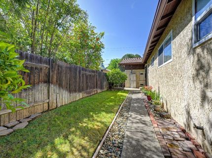 6411 18th Ave, Sacramento, CA 95820 Photo