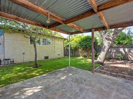 6411 18th Ave, Sacramento, CA 95820 Photo