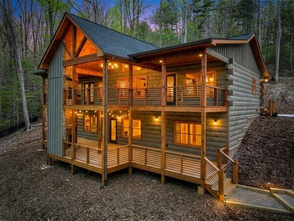 245 Moonstone Drive , Ellijay, GA 30540