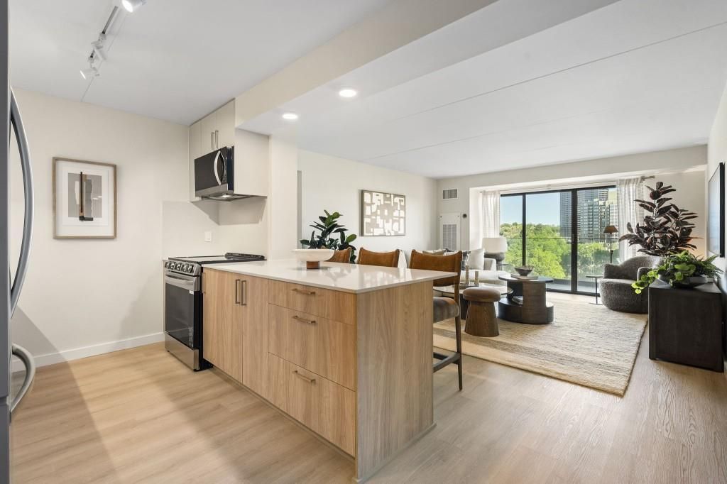 2460 Peachtree Road Ne, Unit 1205, Atlanta, GA 30305 Main Photo