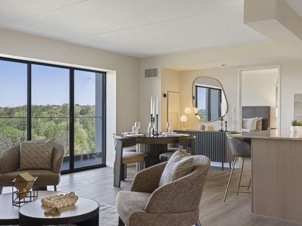 2460 Peachtree Road NE, Unit 1013, Atlanta, GA 30305