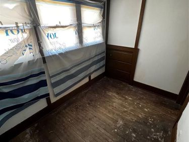 12724 Strathmoor Street , Detroit, MI 48227