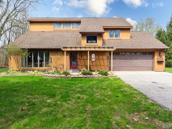 5327 Fern Drive , Oceola Twp, MI 48430