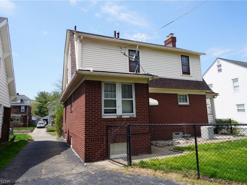 359 Patterson Avenue, Akron, OH 44310 Photo 4