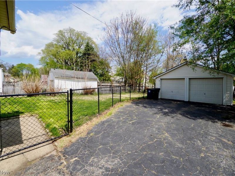 359 Patterson Avenue, Akron, OH 44310 Photo 5