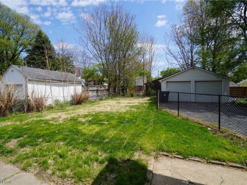 359 Patterson Avenue, Akron, OH 44310 Photo 6