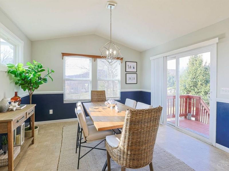 1919 Washburn Street, Cincinnati, OH 45223 Photo 5