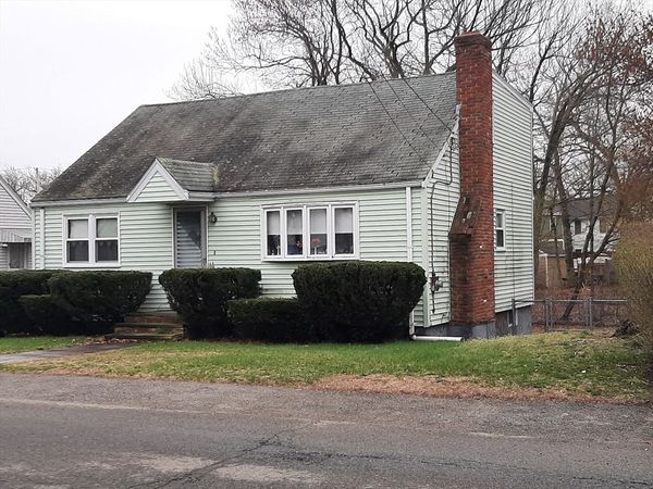 118 Elwell, Malden, MA 02148