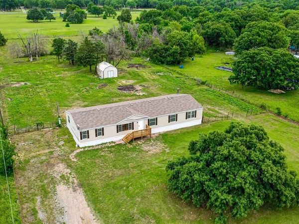 9239 Sabine Drive, Quinlan, TX 75474