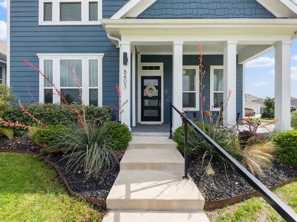 8403 Martinique Mews, Rowlett, TX 75089