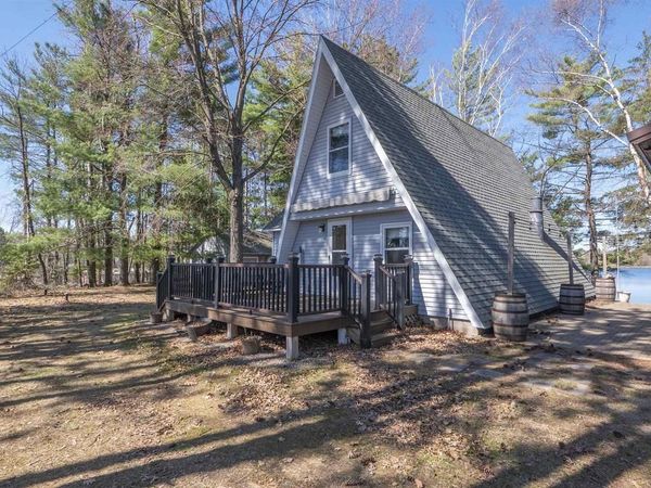 N8919 COUNTY ROAD J, Iola, WI 54945