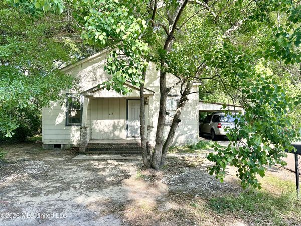 818 N Jackson Street, Brookhaven, MS 39601