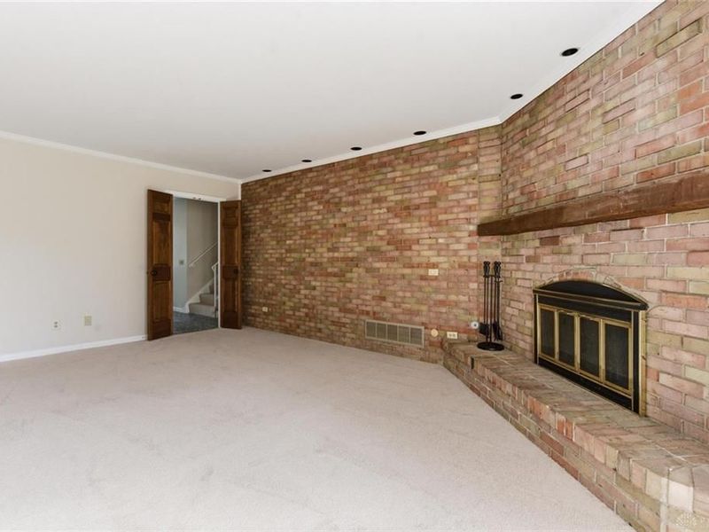 6835 Saint Laurent Circle, Washington Township, OH 45459 Photo 13