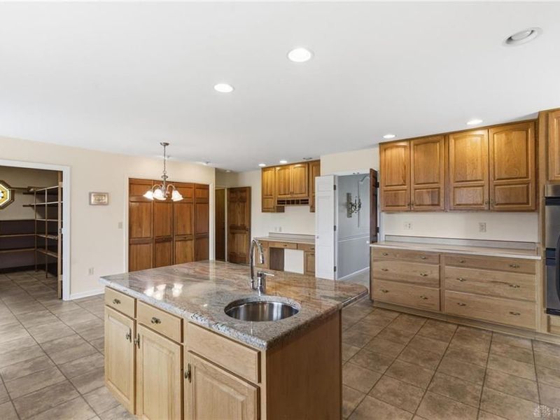 6835 Saint Laurent Circle, Washington Township, OH 45459 Photo 17