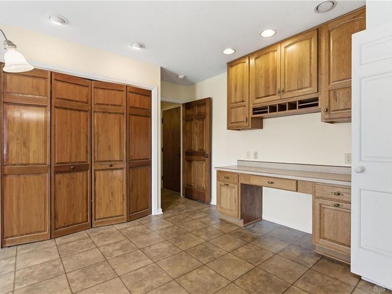 6835 Saint Laurent Circle, Washington Township, OH 45459 Photo 18