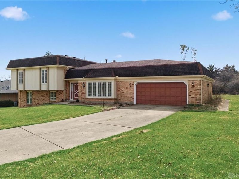 6835 Saint Laurent Circle, Washington Township, OH 45459 Photo 3