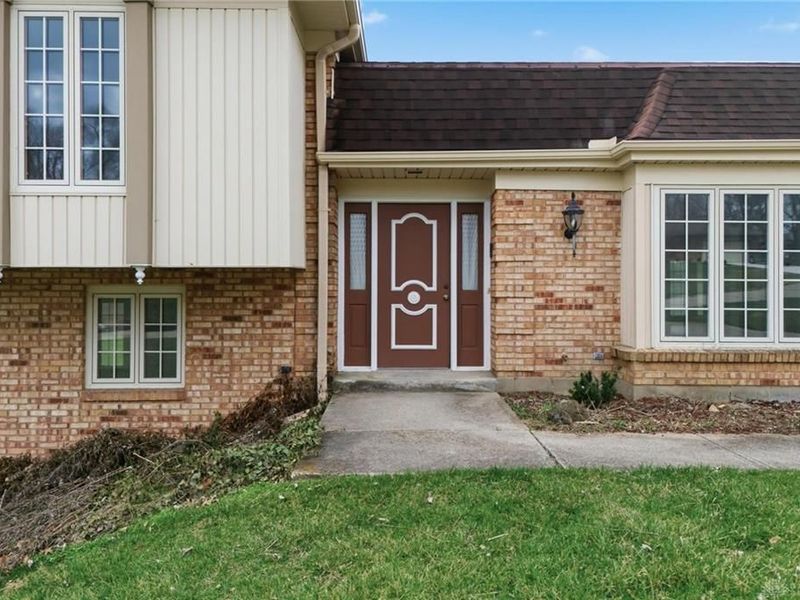 6835 Saint Laurent Circle, Washington Township, OH 45459 Photo 5