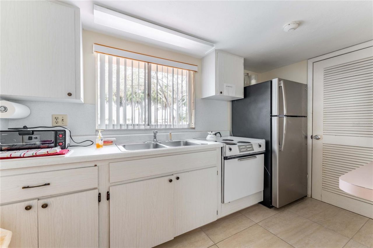 3755 S School Avenue, Unit 41, Sarasota, FL 34239 Photo