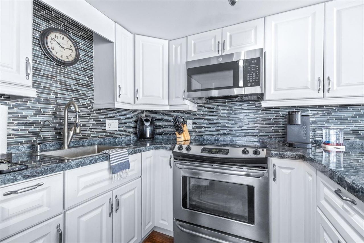 2712 17th Street Lane W, Bradenton, FL 34205 Photo