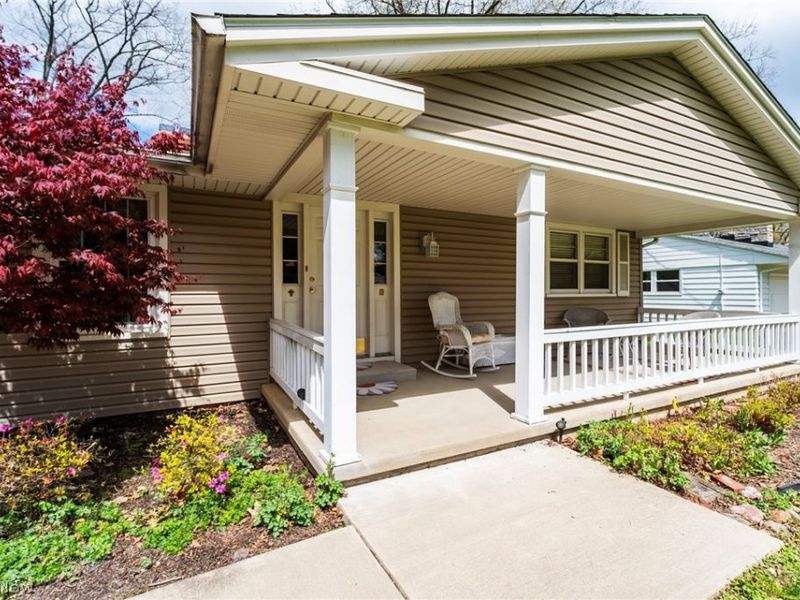 122 Garwood Drive, Canfield, OH 44406 Photo 3