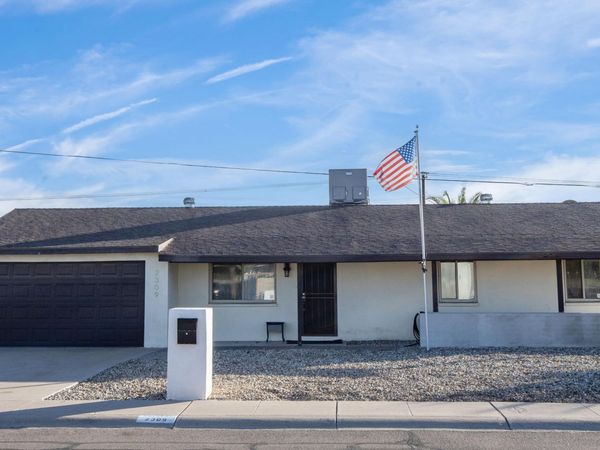 2309 W WOOD Drive, Phoenix, AZ 85029