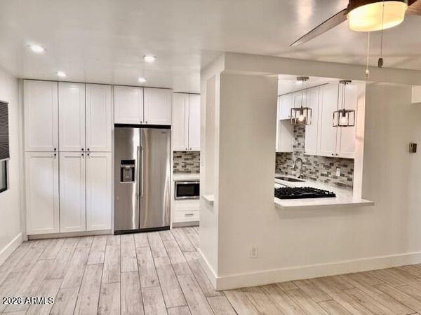 4950 N MILLER Road, Unit 244, Scottsdale, AZ 85251