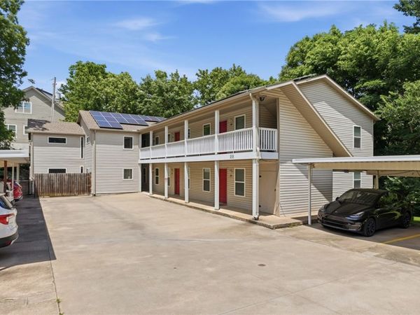 938 W Cleveland Street, Unit 104, Fayetteville, AR 72701