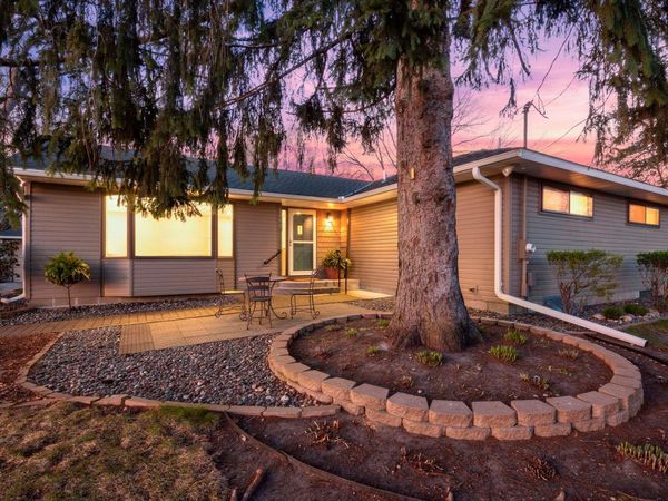 2998 Burnside Avenue , Eagan, MN 55121