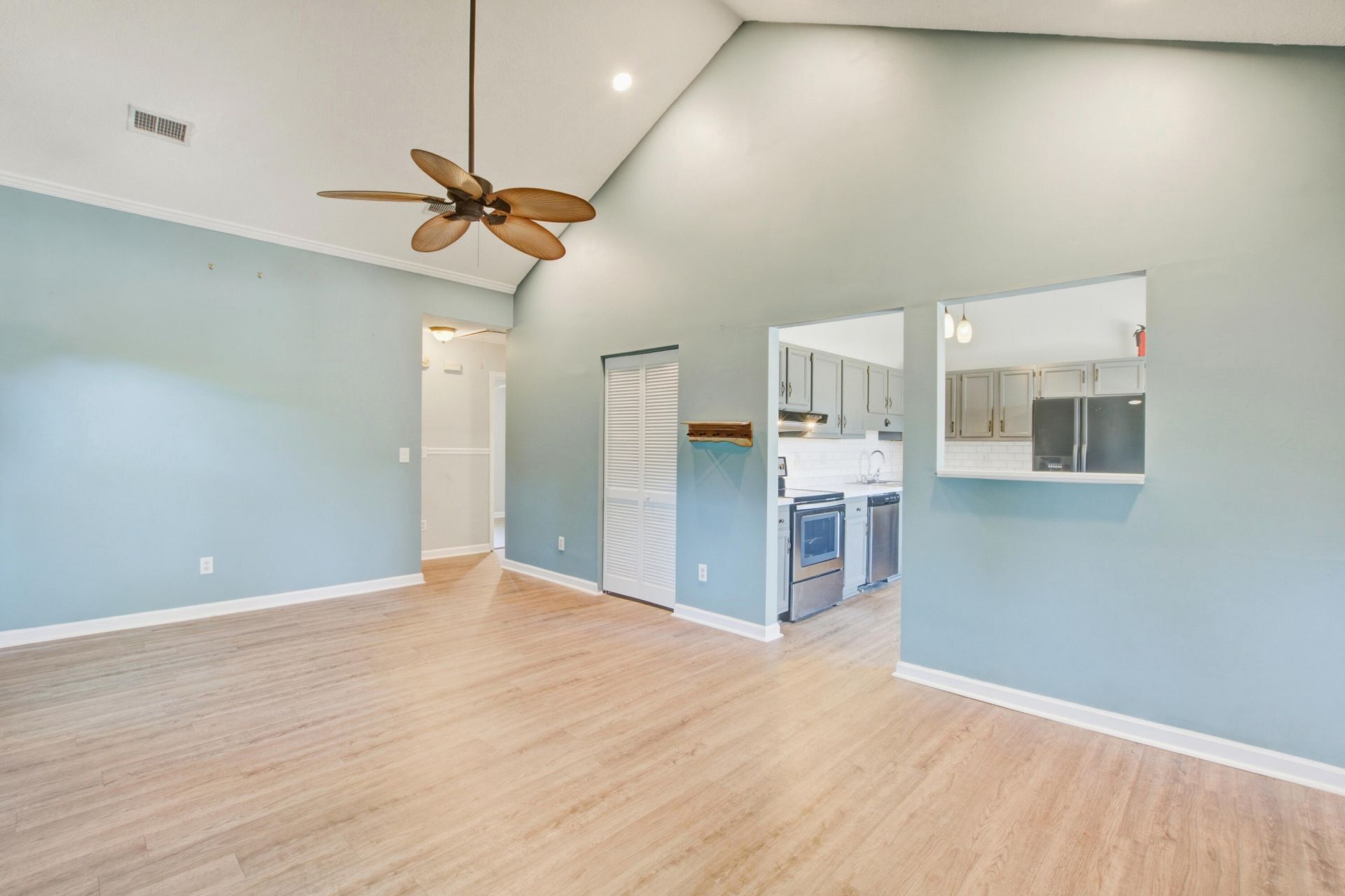 2354 Soling Court Photo 20