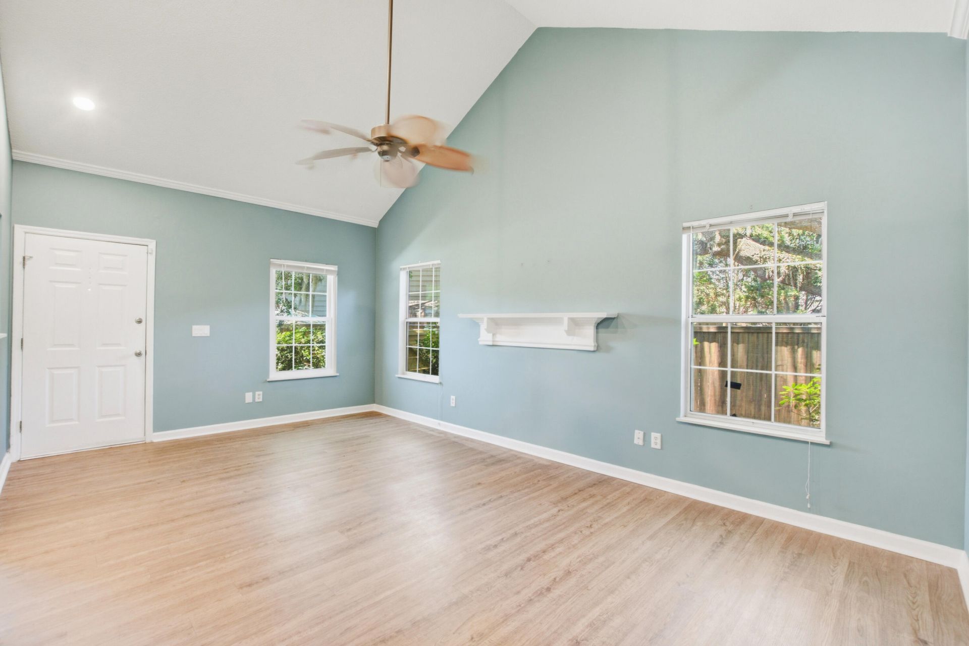 2354 Soling Court Photo 22