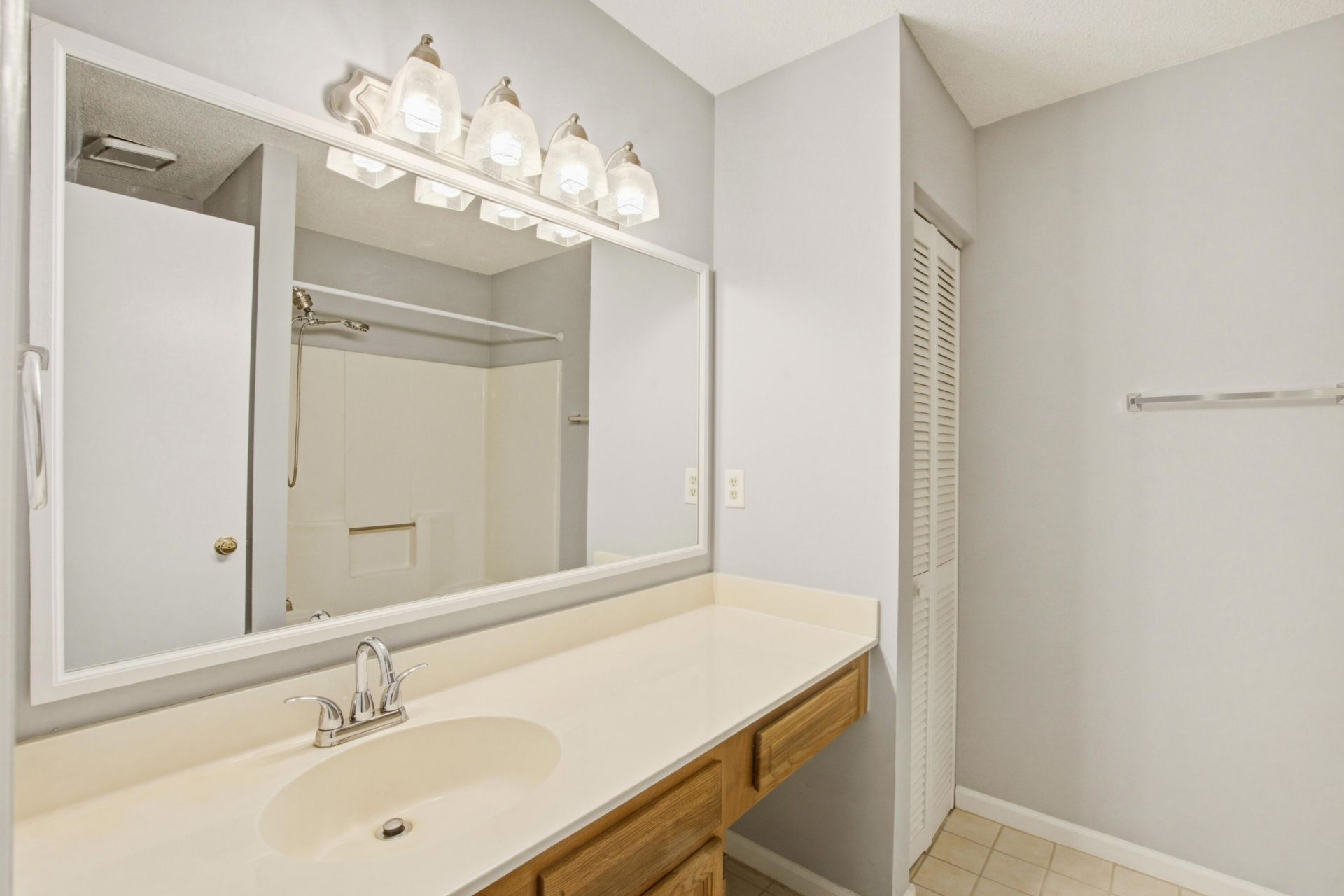 2354 Soling Court Photo 25