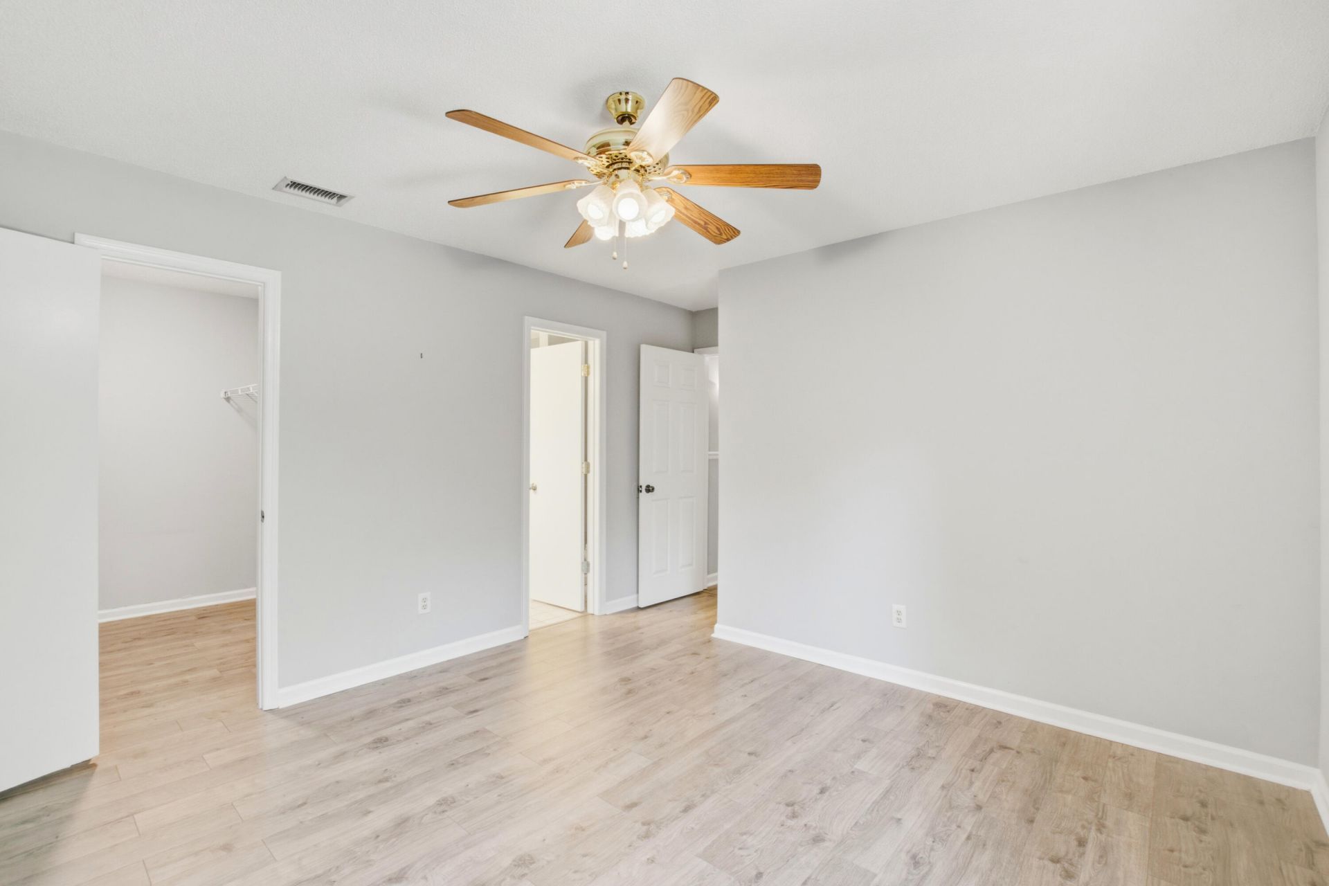 2354 Soling Court Photo 29