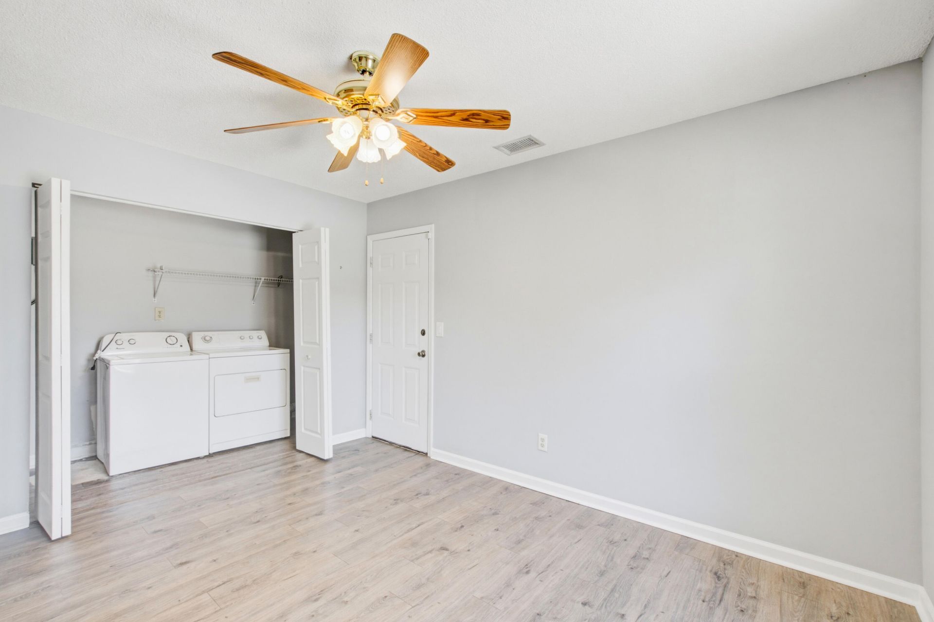 2354 Soling Court Photo 41