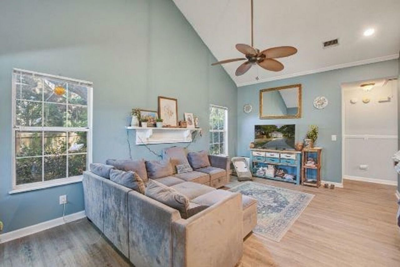 2354 Soling Court Photo 7