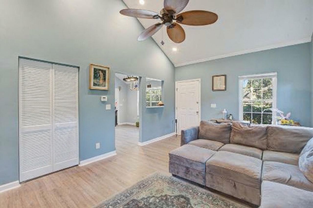 2354 Soling Court Photo 8