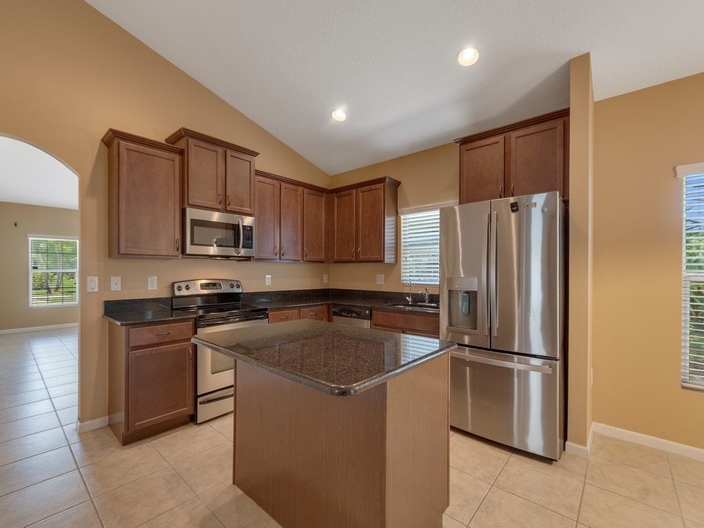 203 Briarcliff Circle, Sebastian, FL 32958 Photo