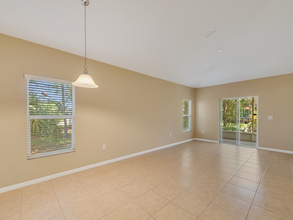 203 Briarcliff Circle, Sebastian, FL 32958 Photo