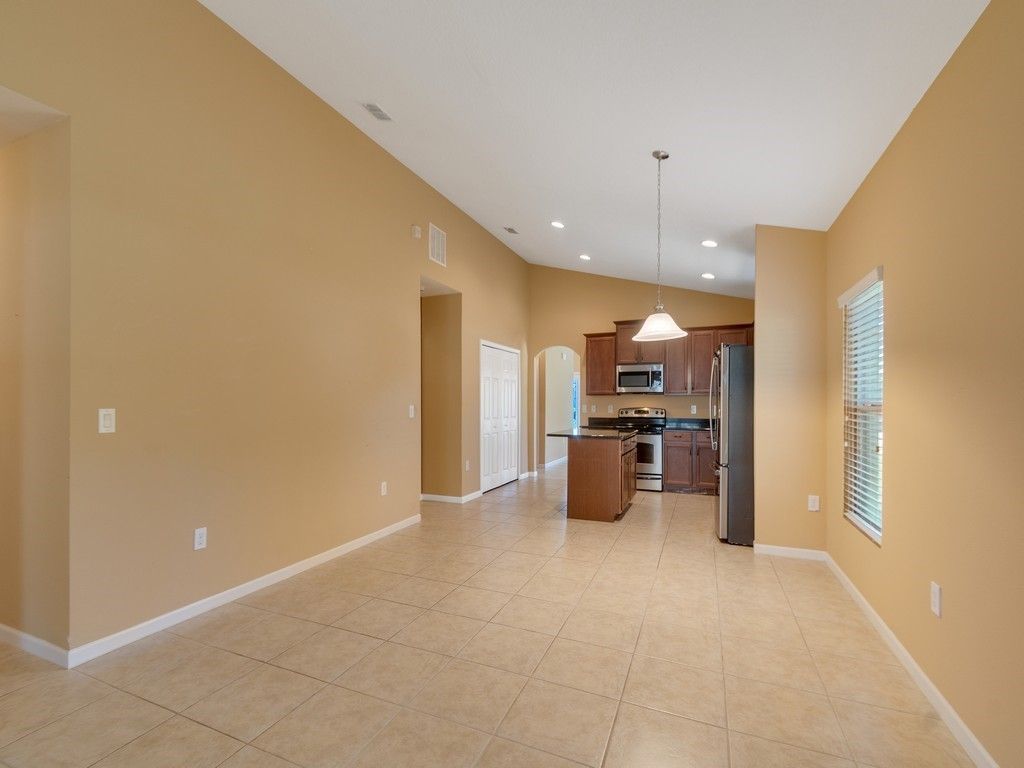 203 Briarcliff Circle, Sebastian, FL 32958 Photo