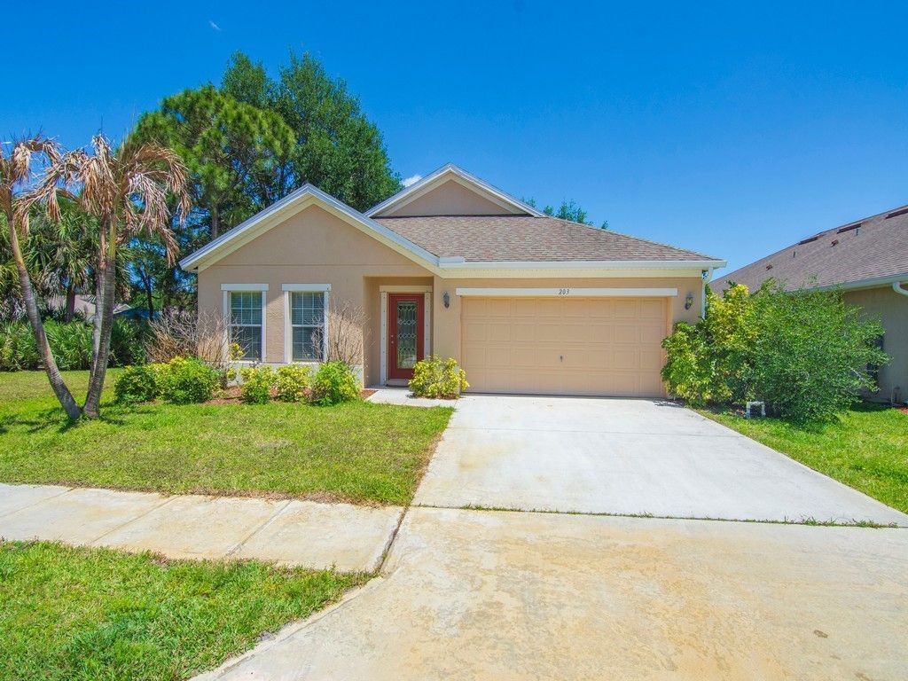 203 Briarcliff Circle, Sebastian, FL 32958 Photo