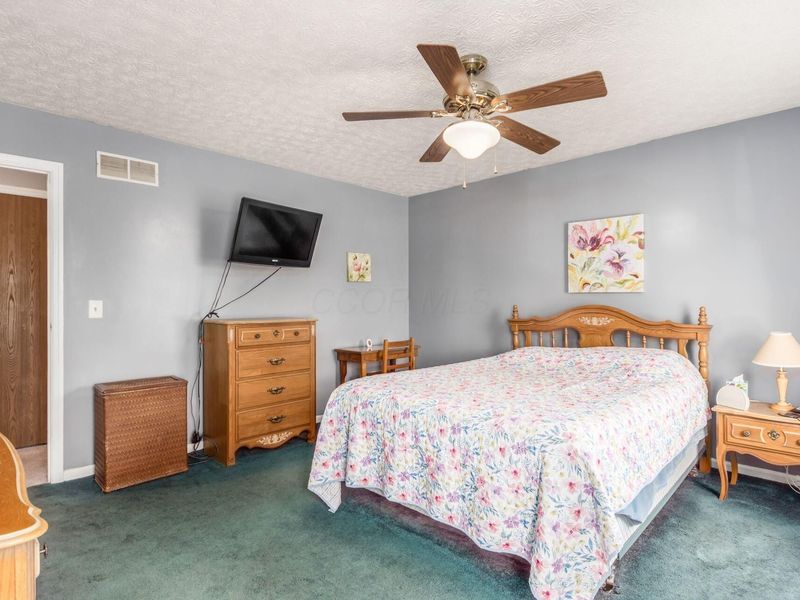 1000 Bright Star Court, Columbus, OH 43228 Photo 19